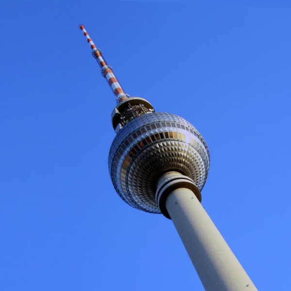 Plätzchen-Ausstechform "Berlin Fernsehturm", für Kekse, Rot