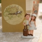 Mobile Preview: Hochzeitsfigur "Brautpaar mit Koffer", 6 x 10 cm