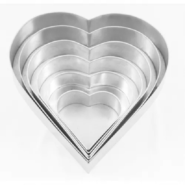 Euro Tins 6er Backformen-Set Herz, Durchmesser ca. 15 - 40,5 cm