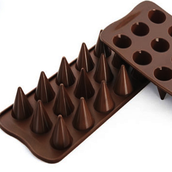 Silikomart Silikonform für Schokolade "Kegel"