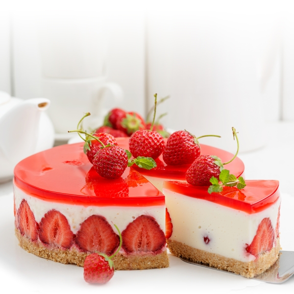 Torten-Set: Strawberry Glaze Cake (Erdbeer Torte)