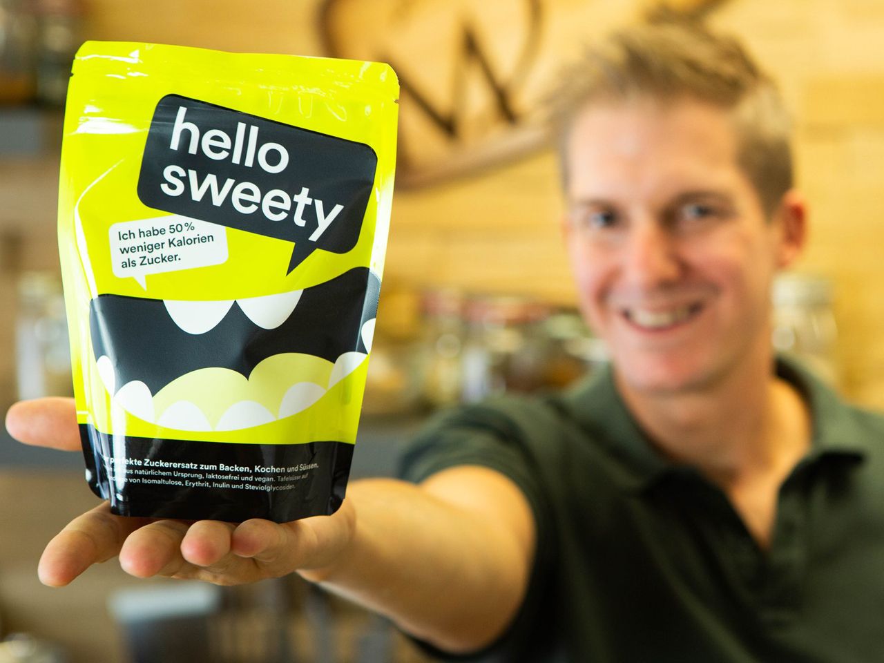 Hello Sweety - Der Zucker der Zukunft 250g und Backzubehör kaufen