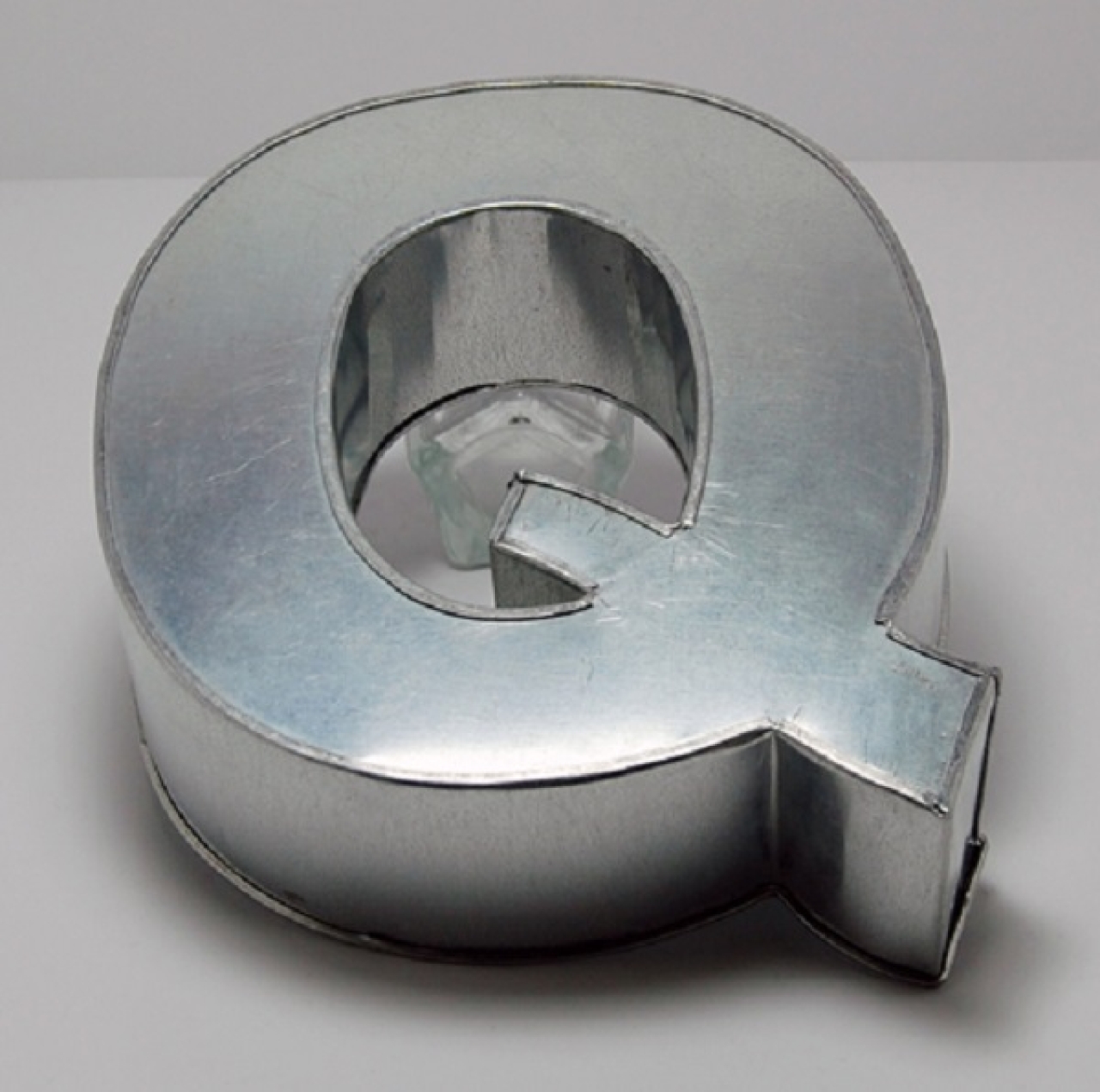 Euro Tins, Backform Buchstabe "Q", ca. 25,5 x 20,5 x 6,5 cm