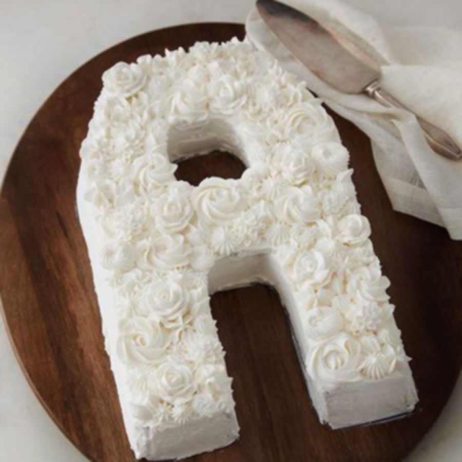 Buchstaben Kuchen backen mit Wilton Backform